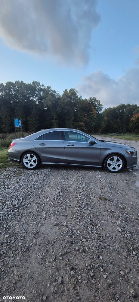 Mercedes-Benz CLA 250 7G-DCT - 21