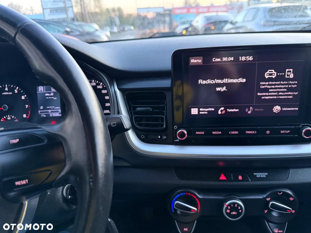 Kia Stonic 1.2 L - 11