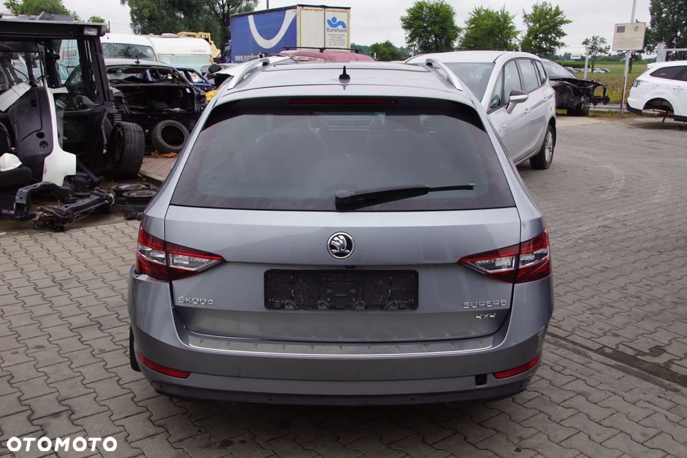 Auto na części - Skoda Superb III 4x4 2.0 TDI 190 KM DFHA SWP LF7M 2018R Silnik Skrzynia Drzwi Błotnik Zderzak Klapa Lampa Lusterko Klamka Szyba Deska Kokpit Sterownik Moduł Czujnik Licznik Wyświetlacz Panel Kierownica - 6
