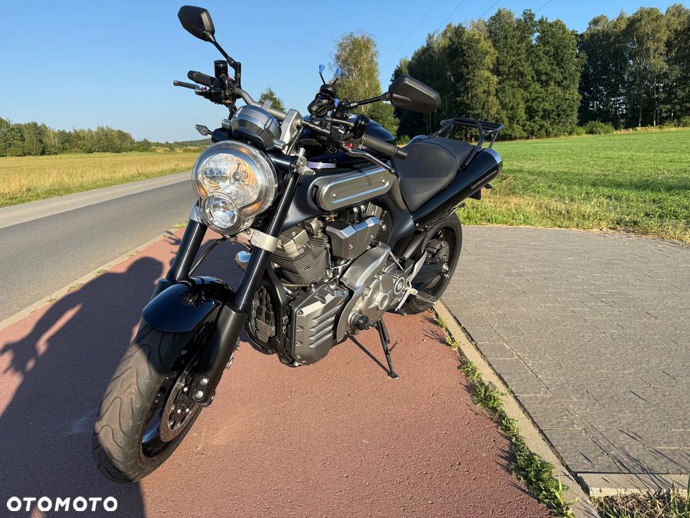 Yamaha MT - 8