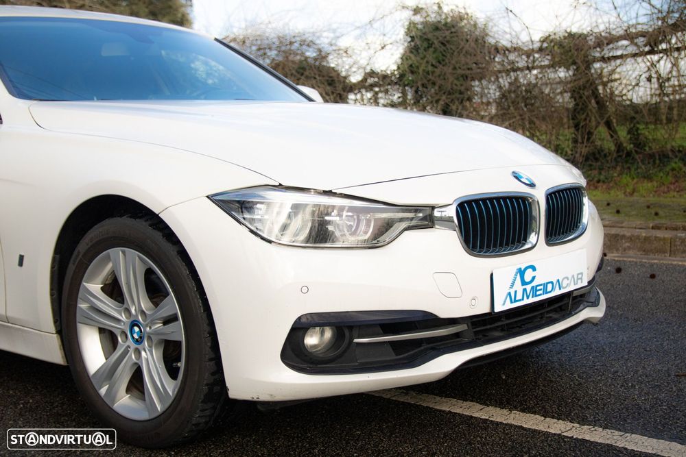 BMW 330 e iPerformance Line Sport - 48