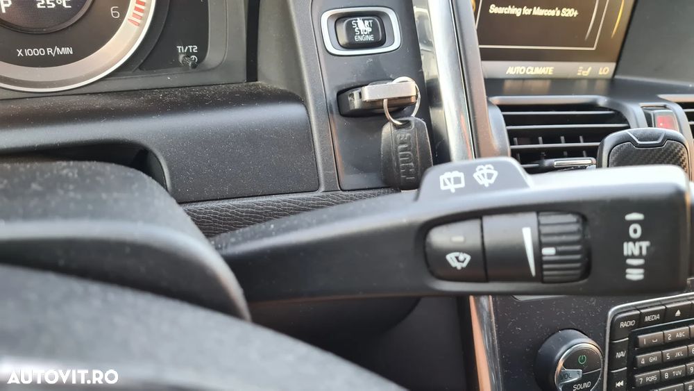 Volvo XC 60 D5AWD Ocean Race - 40