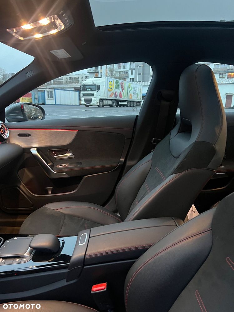 Mercedes-Benz CLA - 11