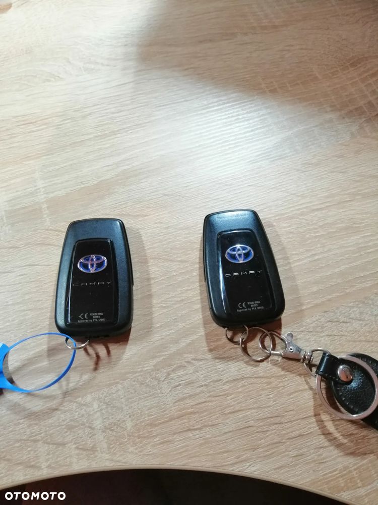 Toyota Camry 2.5 Hybrid Executive CVT - 7