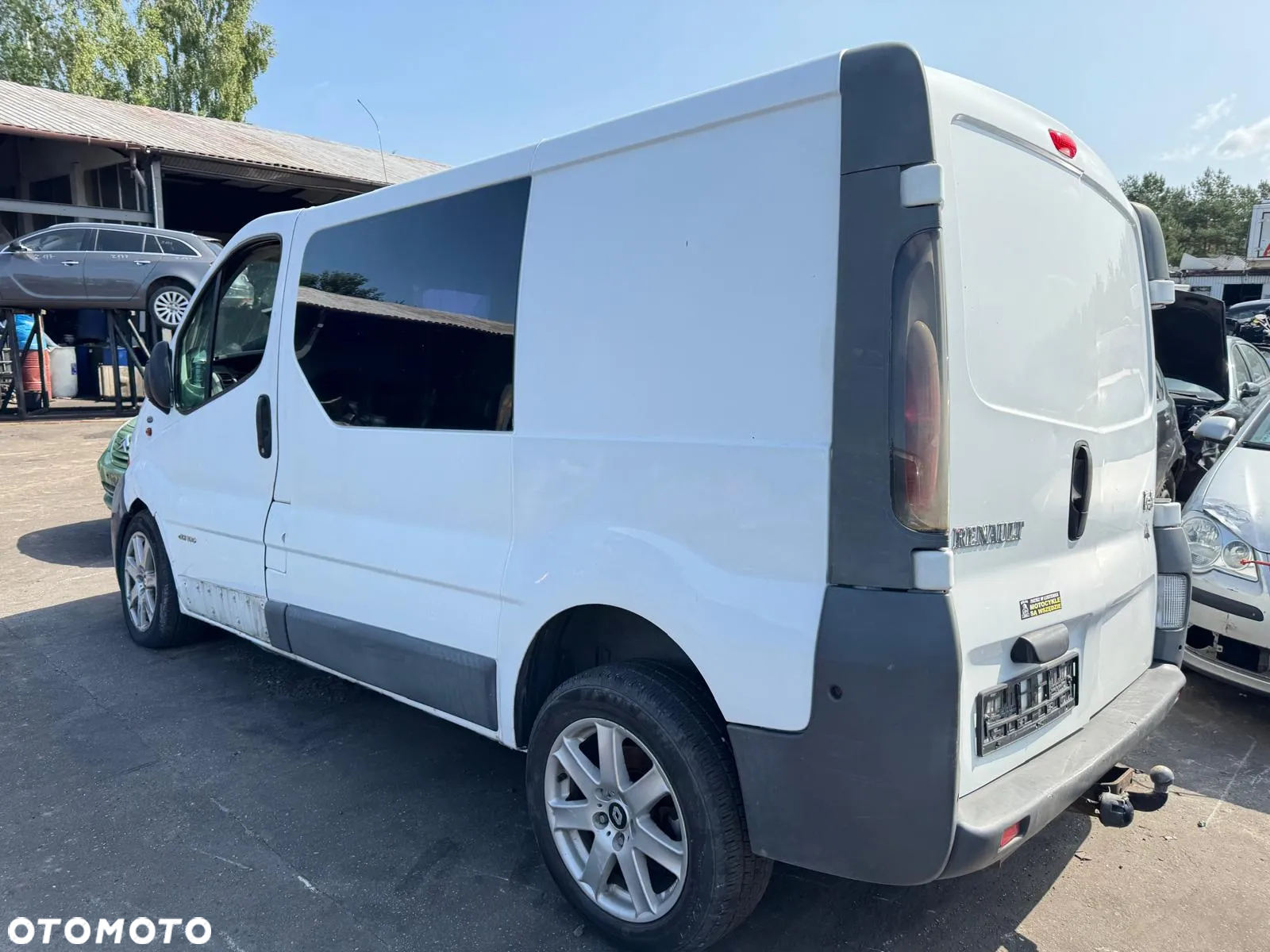 Renault Trafic 2005r 74KW 1.9 diesel Pojazd cały na części - 9