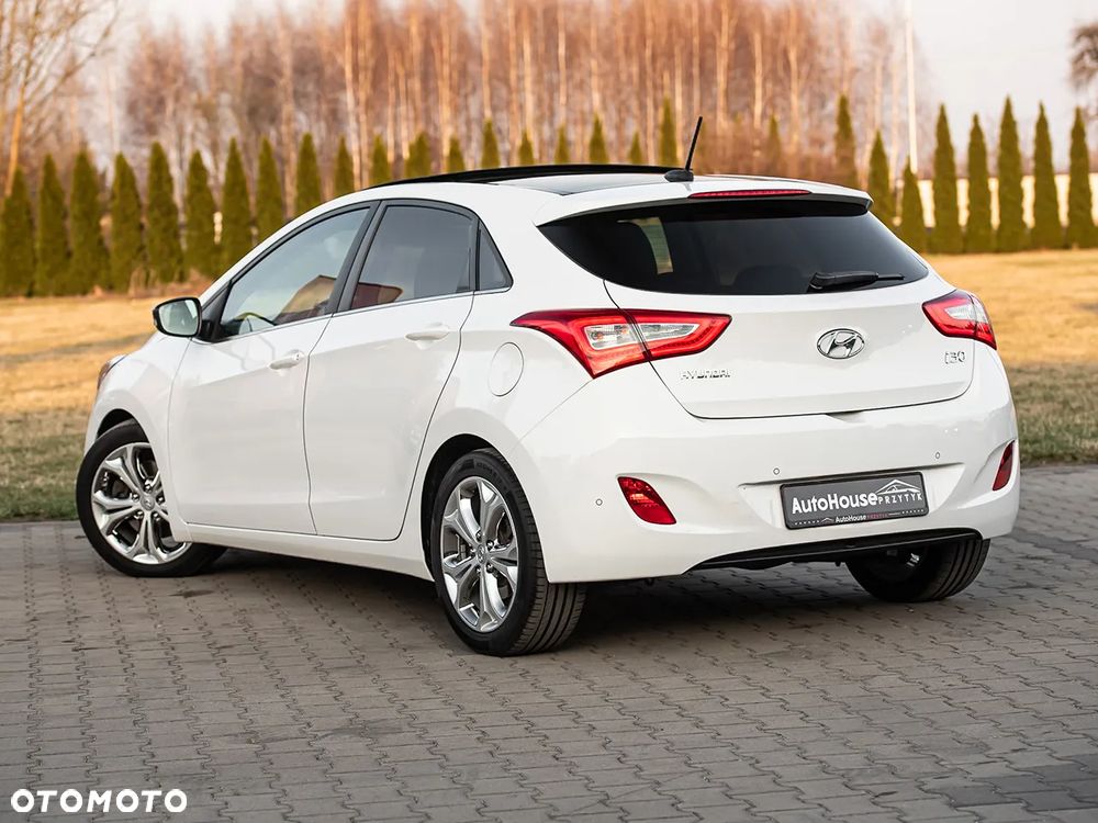 Hyundai i30 1.6 CRDi Automatik Trend - 8