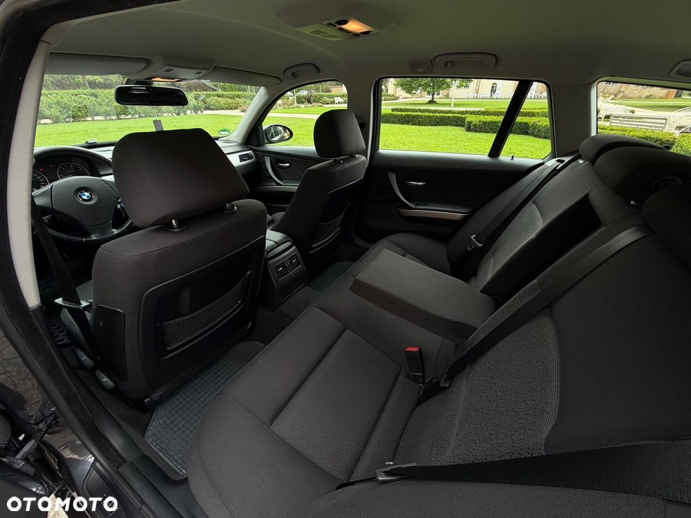BMW Seria 3 - 14
