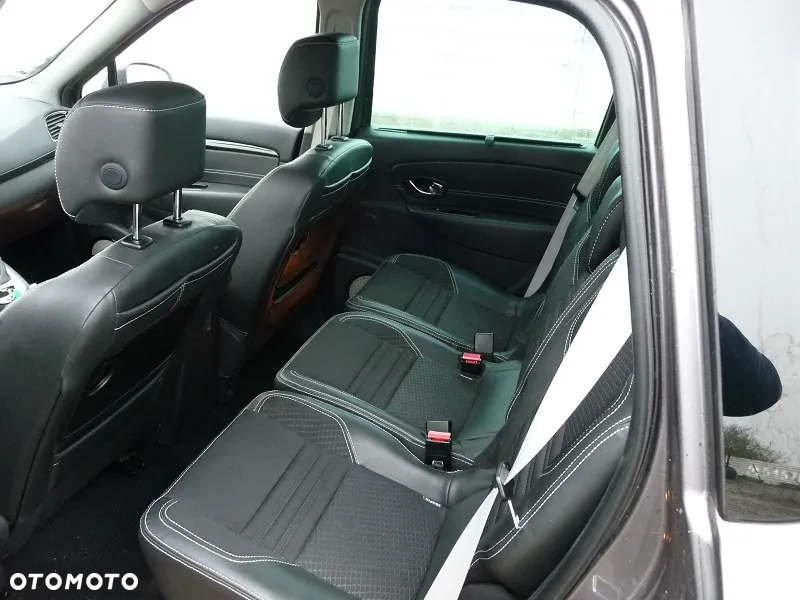 Renault Scenic 1.6 dCi Energy Bose - 14