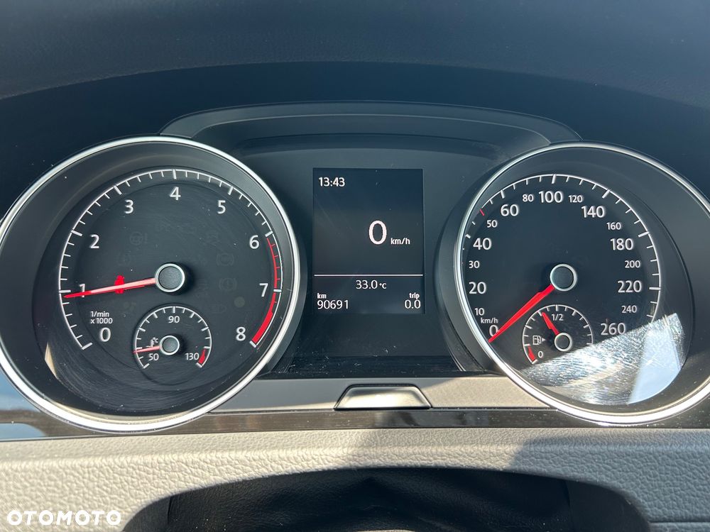 Volkswagen Golf 1.4 TSI BMT Highline - 23