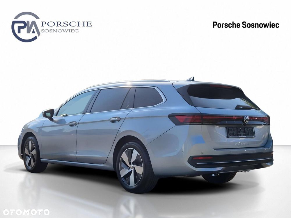 Volkswagen Passat - 4