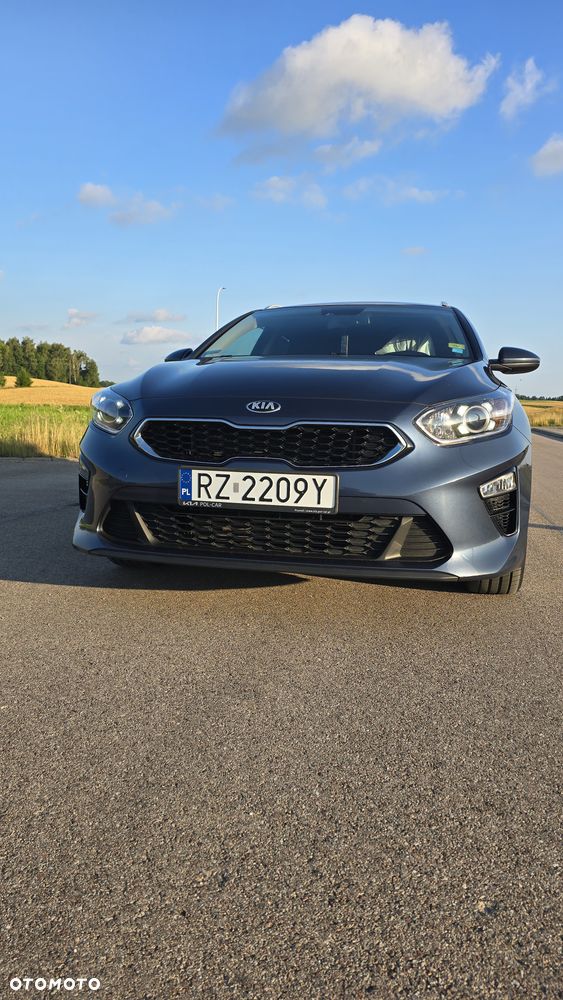 Kia Ceed 1.6 CRDi SCR L - 1