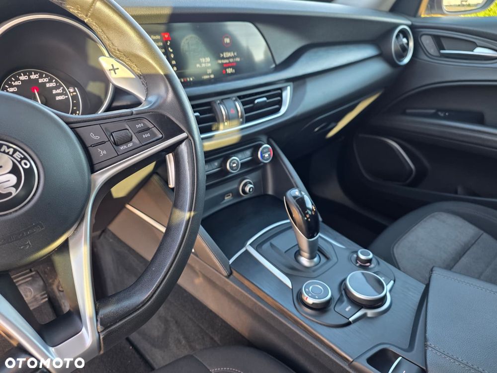 Alfa Romeo Stelvio 2.0 Turbo Super Q4 - 12