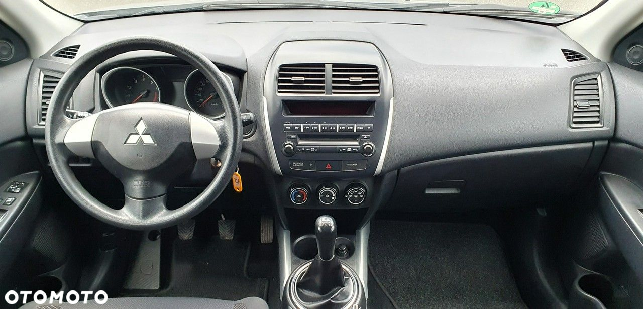 Mitsubishi ASX - 5