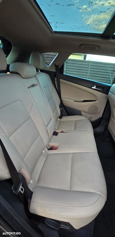 Hyundai Tucson 2.0 CRDI 4WD 6AT Luxury Pack+ - 10