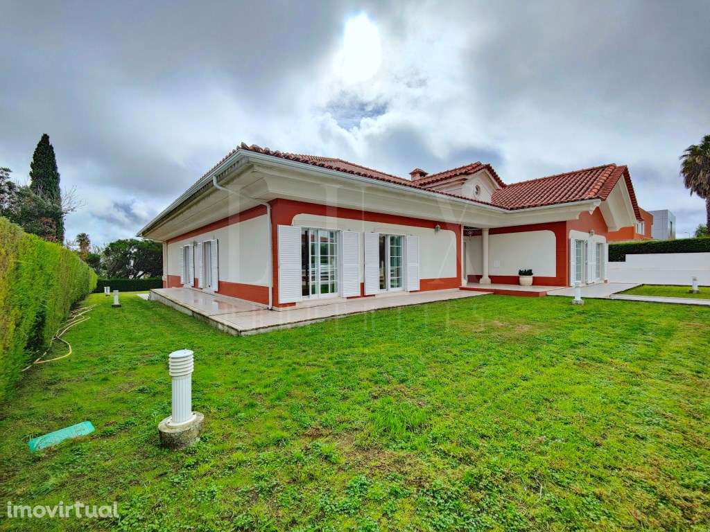 MORADIA DE LUXO COM 740m2 NA BELOURA - Grande imagem: 3/60