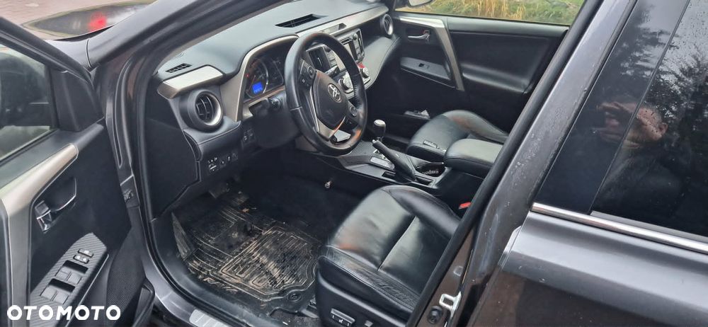 Toyota RAV4 2.2 D-CAT Prestige - 12