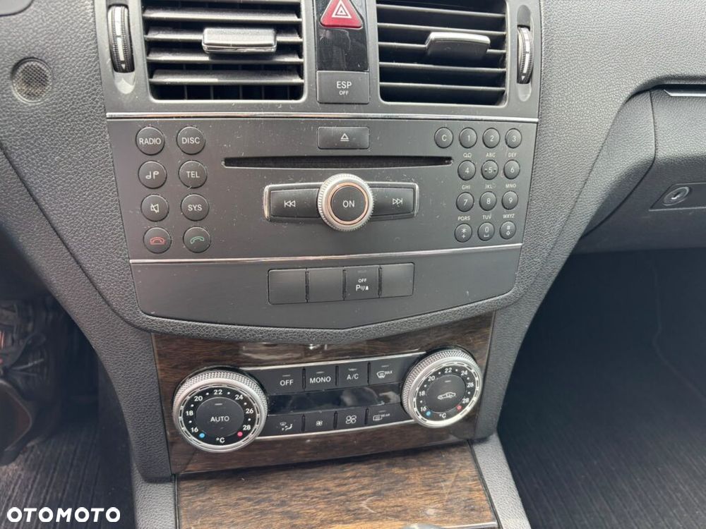 Mercedes-Benz Klasa C 220 CDI DPF Elegance - 8