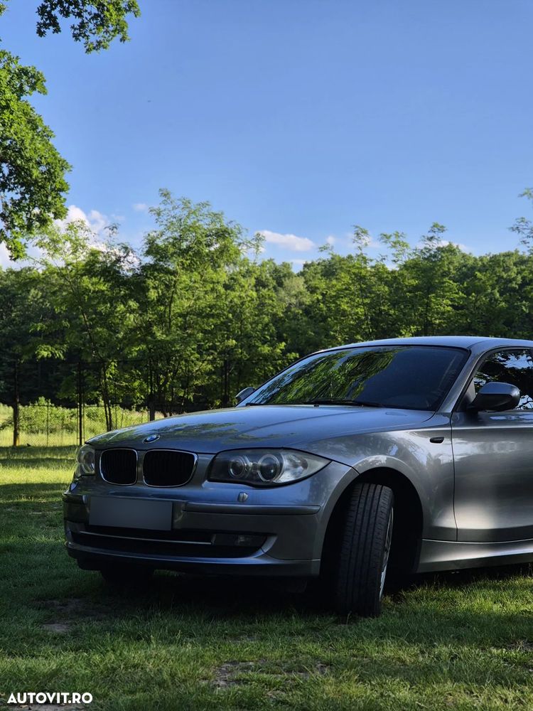 BMW 1 Series 2010 — imagine 9