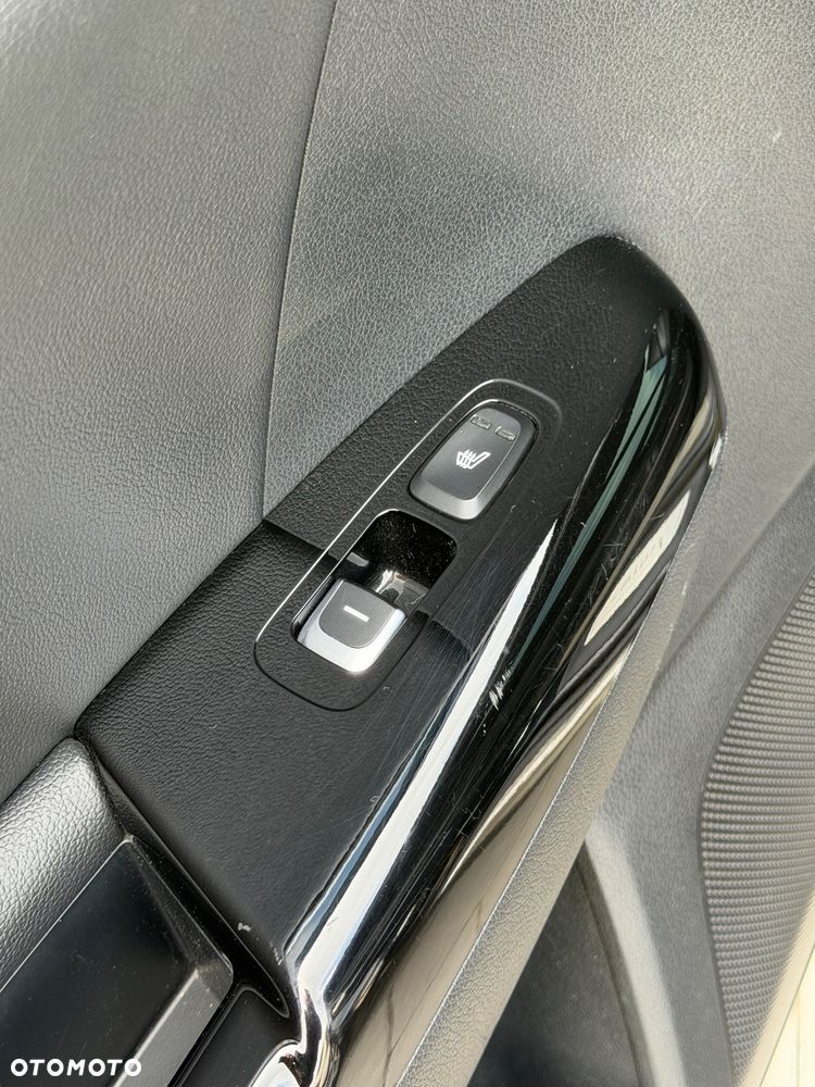 Kia Sportage 2,0 CRDI AWD GT Line - 13