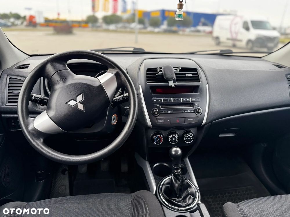 Mitsubishi ASX - 11