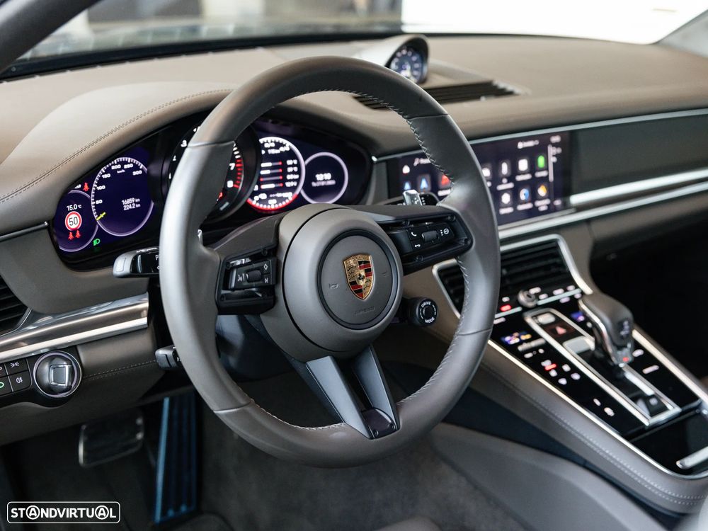 Porsche Panamera 4 E-Hybrid Platinum Edition - 20