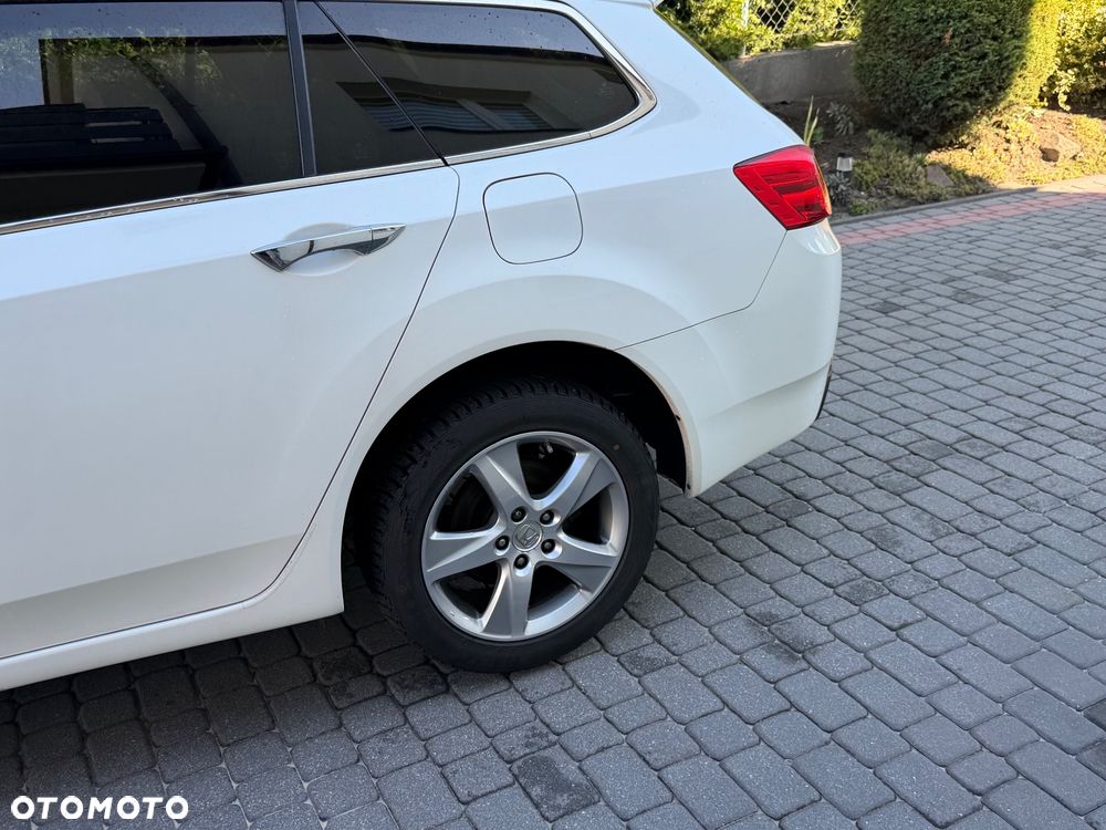 Honda Accord 2.0 Lifestyle - 40