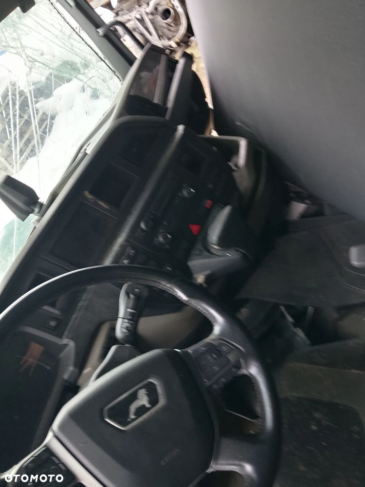 Kabina uszkodzona man TGS3 e6 cała kompletna - 3