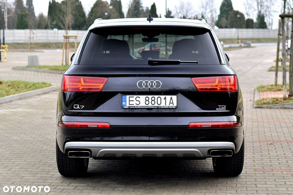 Audi Q7 - 30