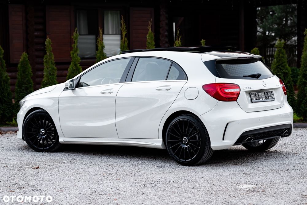 Mercedes-Benz Klasa A 250 4Matic 7G-DCT AMG Line - 14