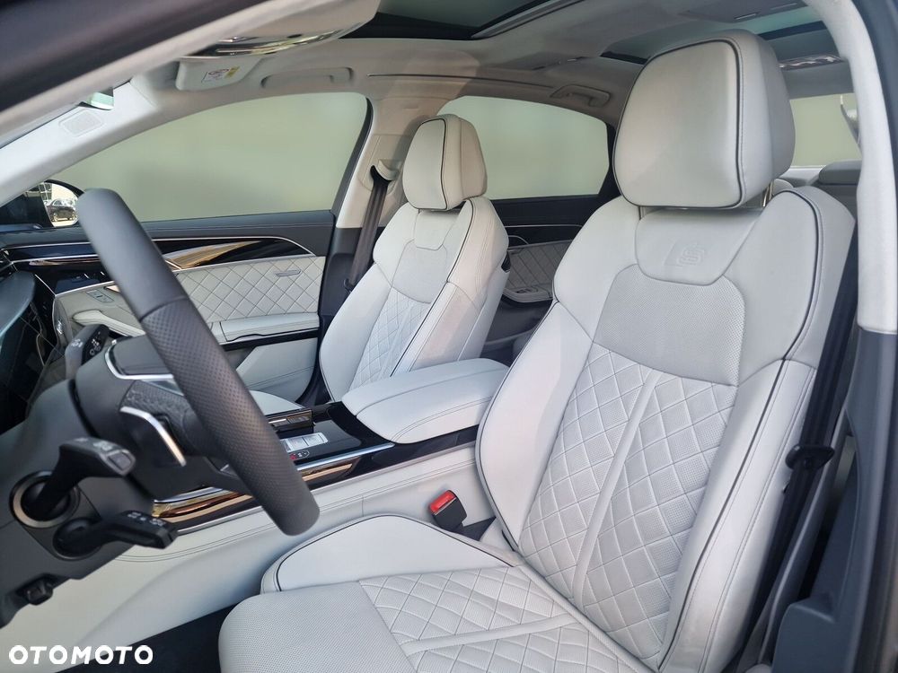 Audi A8 - 25
