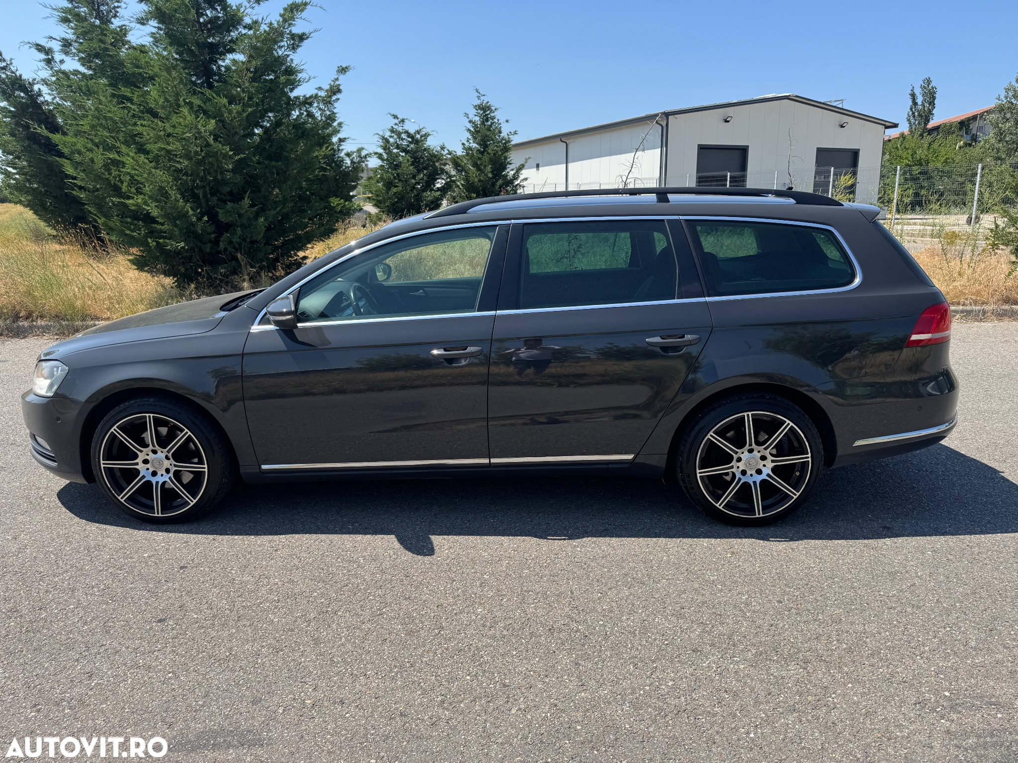 Volkswagen Passat - 5