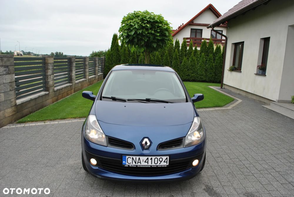 Renault Clio - 9