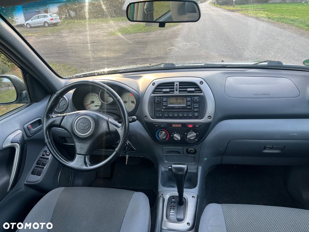 Toyota RAV4 2.0 VVT-i 4x4 - 14