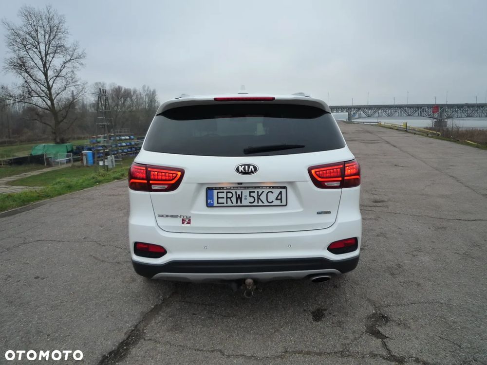 Kia Sorento 2.0 CRDI Business Line Plus - 11