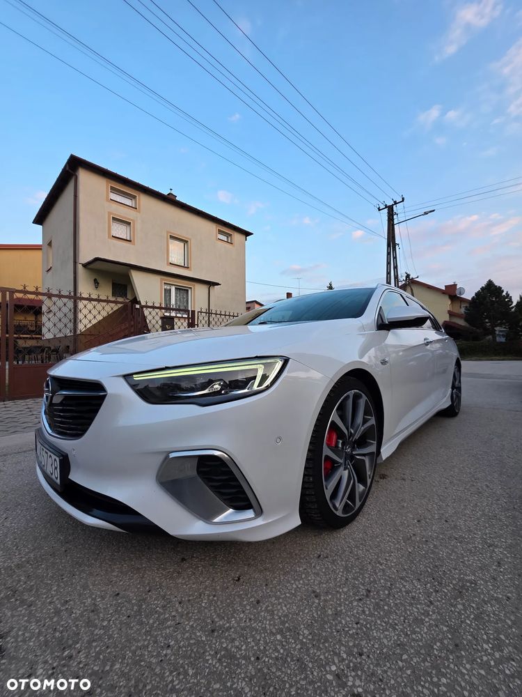 Opel Insignia 2.0 CDTI 4x4 GSi S&S - 3