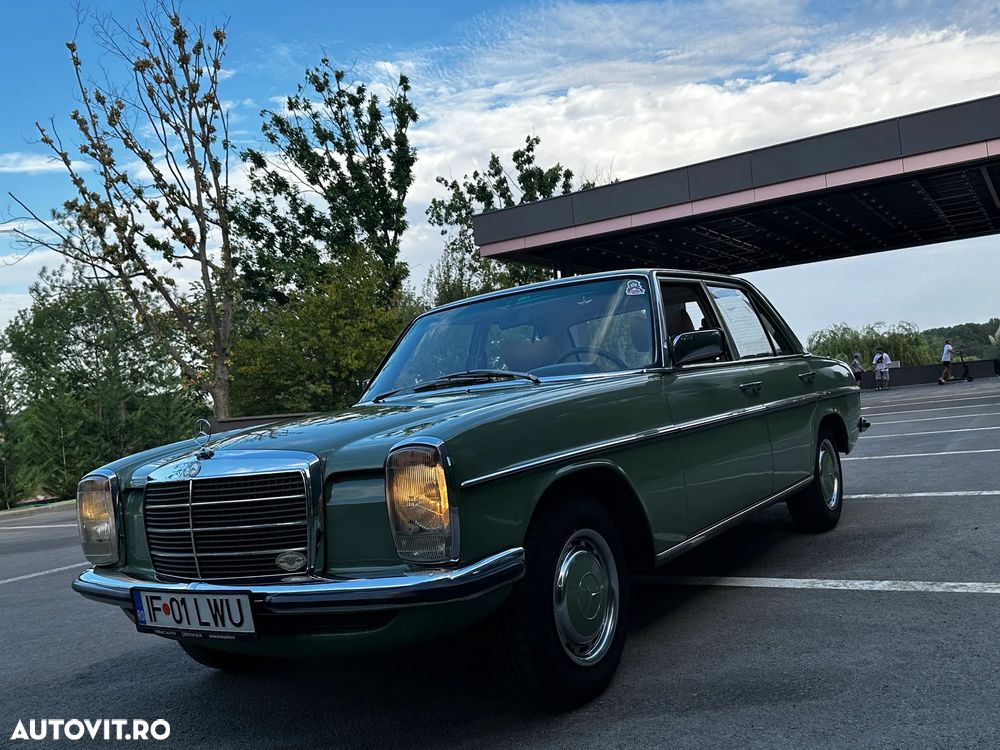 Mercedes-Benz W115 - 4