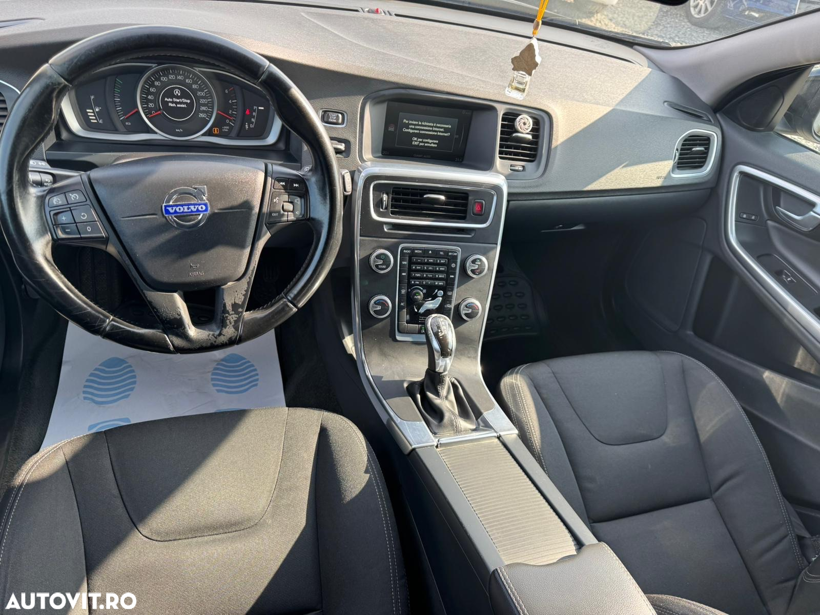 Volvo V60 D4 Geartronic Kinetic - 9