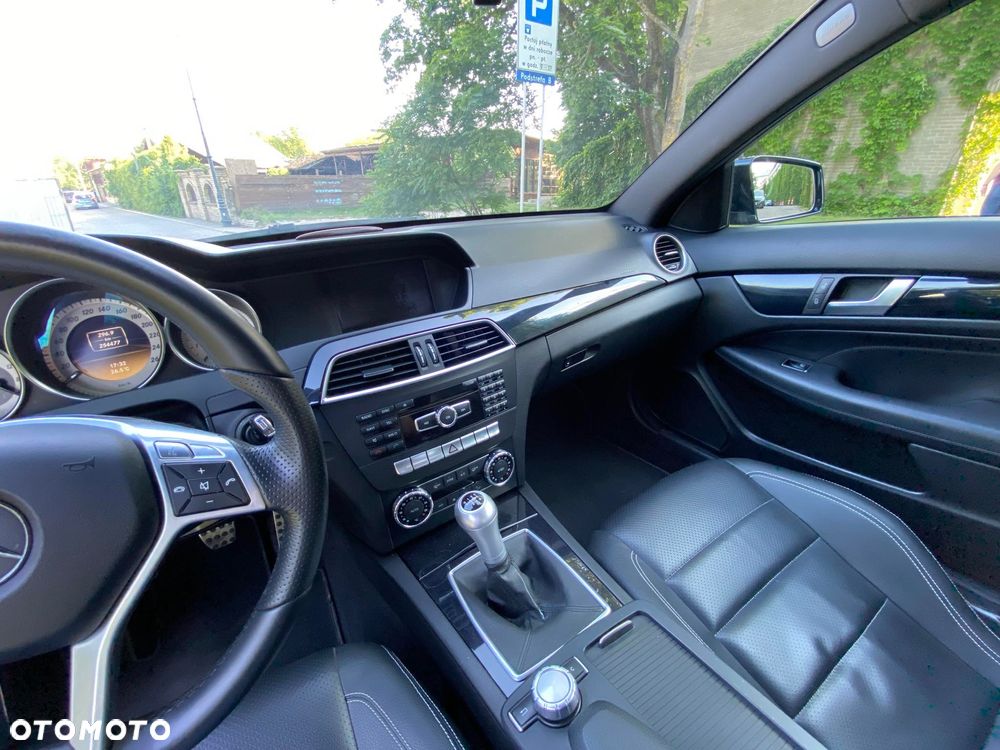 Mercedes-Benz Klasa C 180 Coupe BlueEFFICIENCY - 11