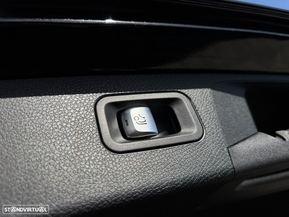 Mercedes-Benz E 300 de 9G-TRONIC AMG Line - 33