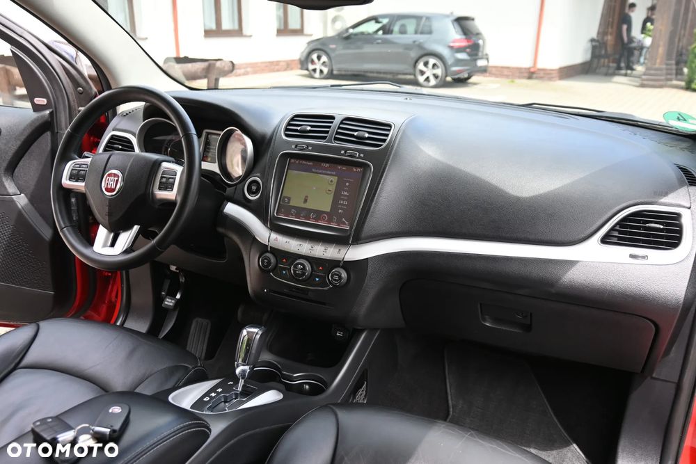 Fiat Freemont 2.0 Multijet 16V DPF Automatik Allrad Black Code - 22