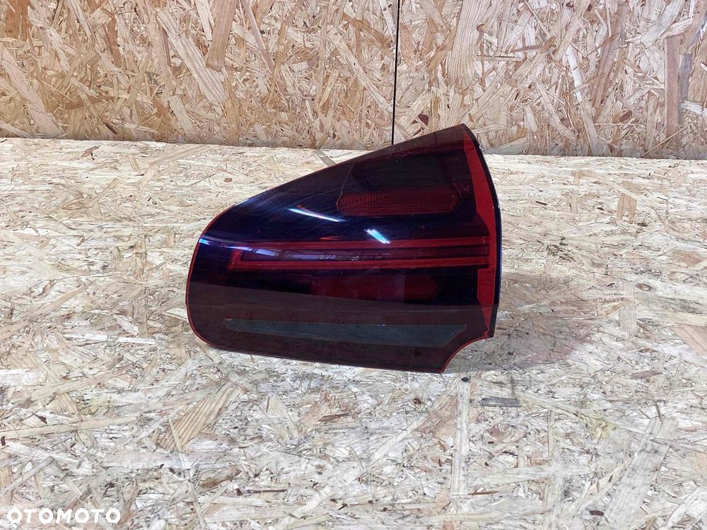 Lampa klapy tylna prawa Porsche Cayenne 7P5 lift 95863106610 7p5945308b