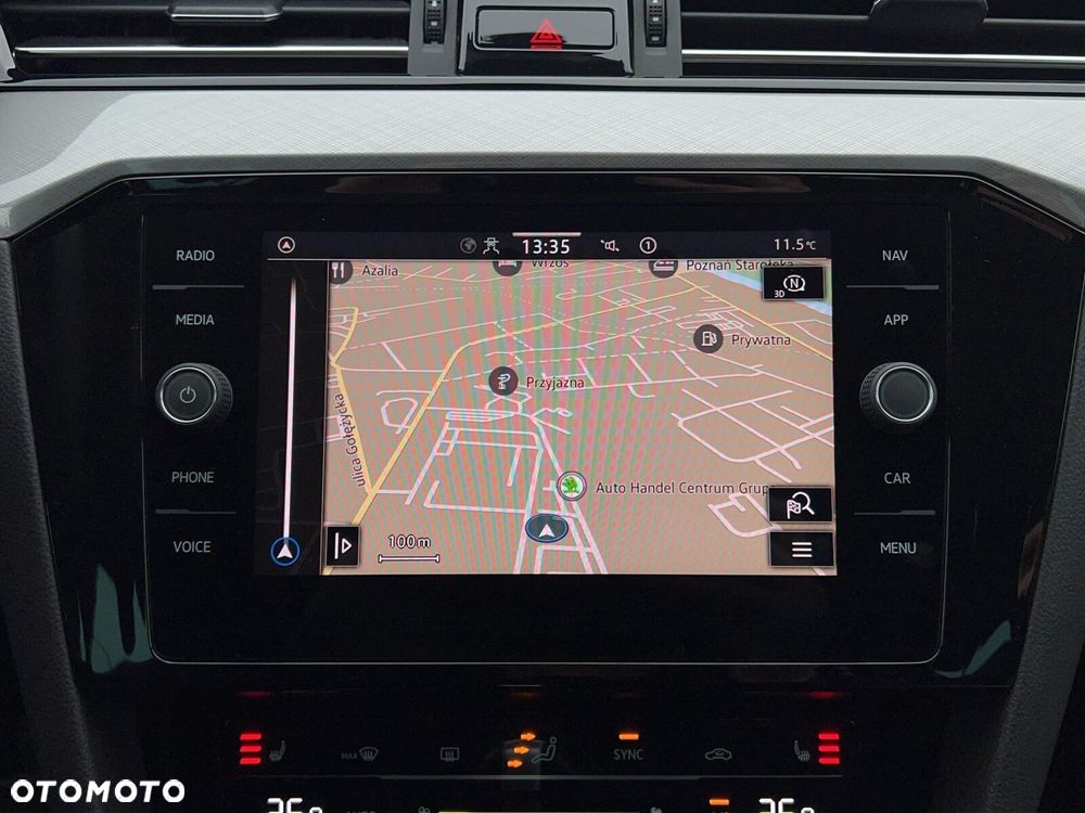 Volkswagen Passat - 28