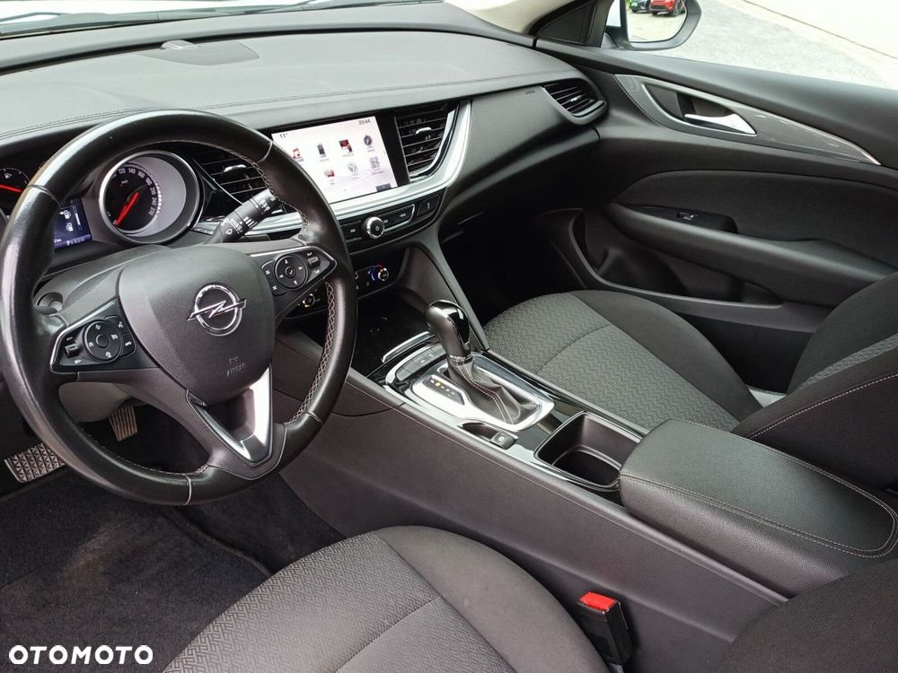 Opel Insignia - 8