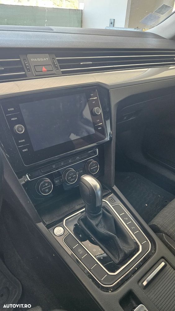 Volkswagen Passat 2.0 TDI DSG Advance - 7