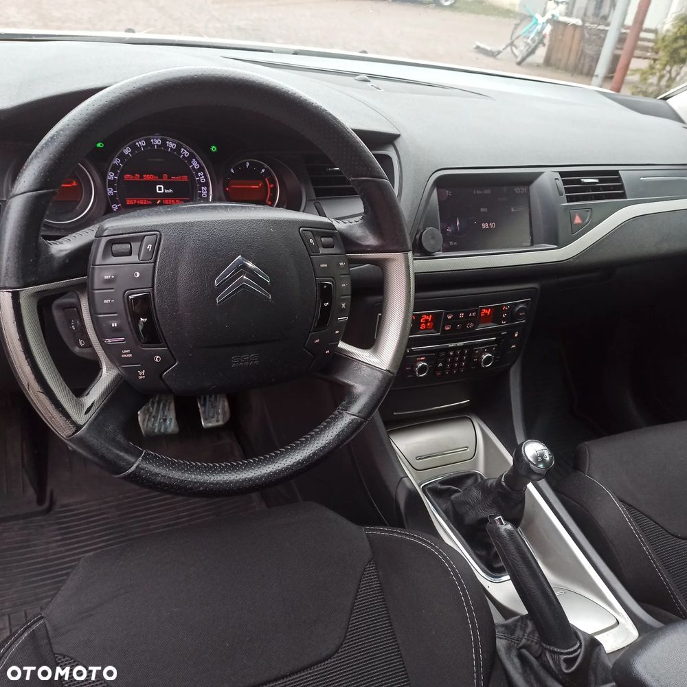 Citroën C5 HDi 110 Style - 9