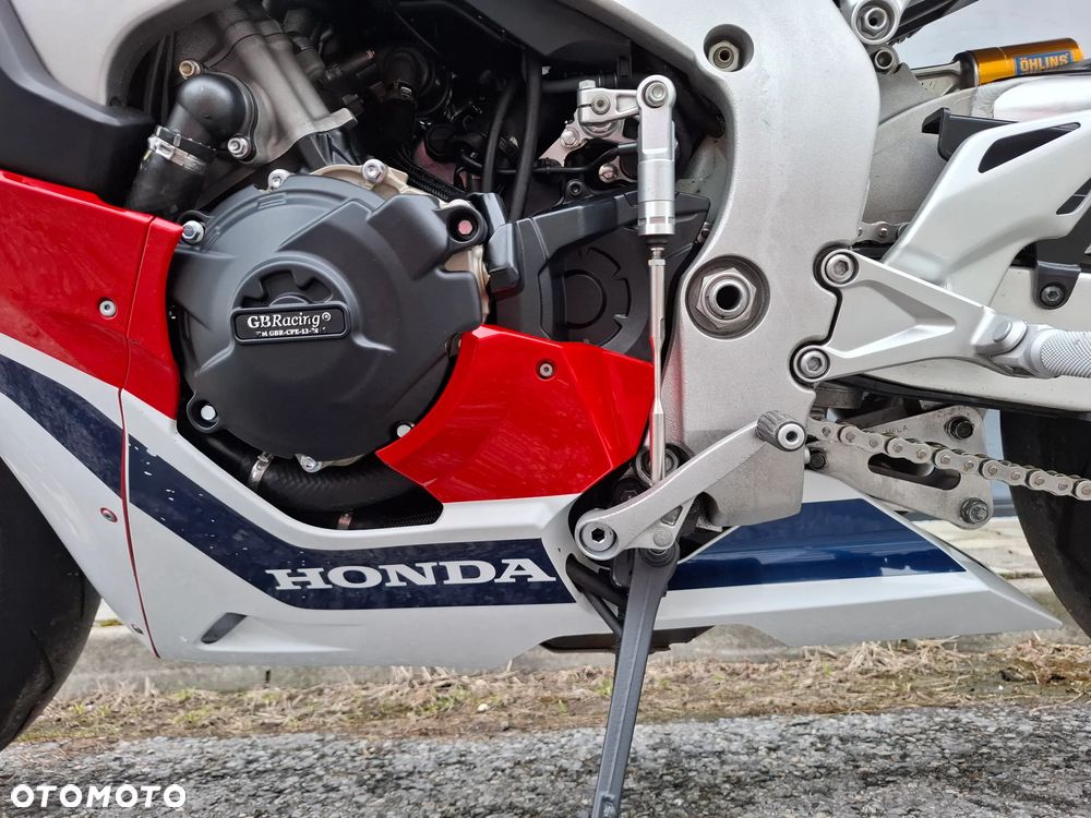Honda CBR - 33