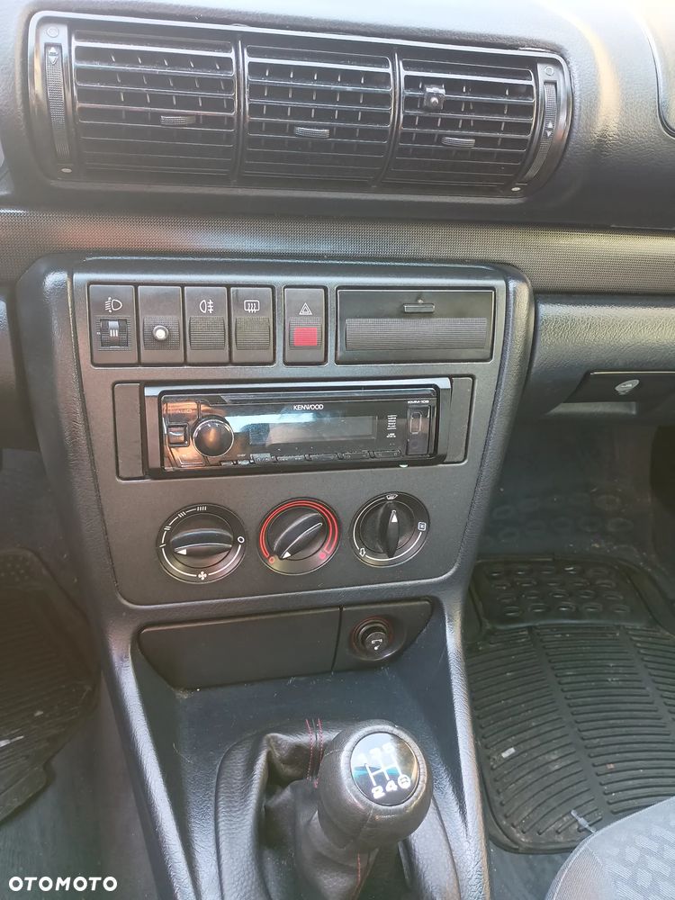 Audi A4 Limousine - 19