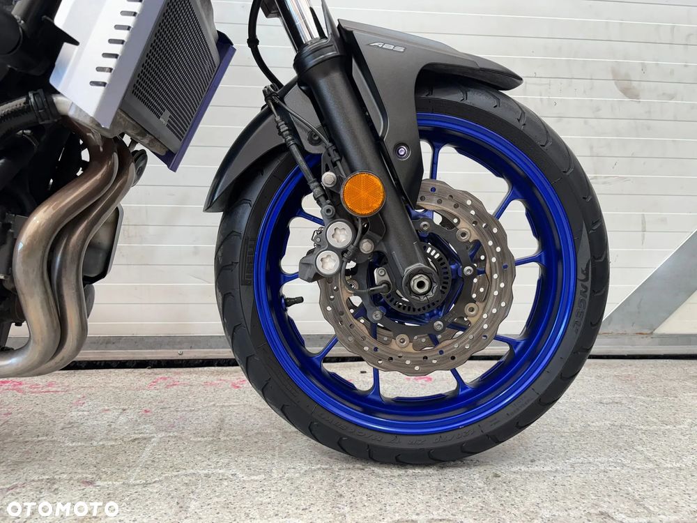 Yamaha MT - 22