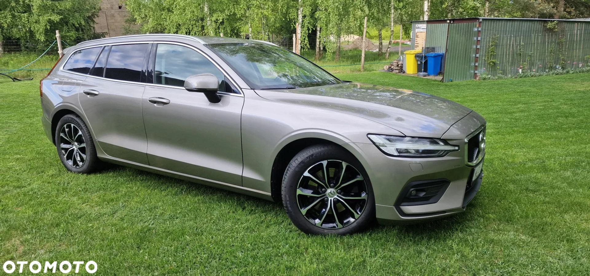 Volvo V60 B4 D Momentum Pro - 3