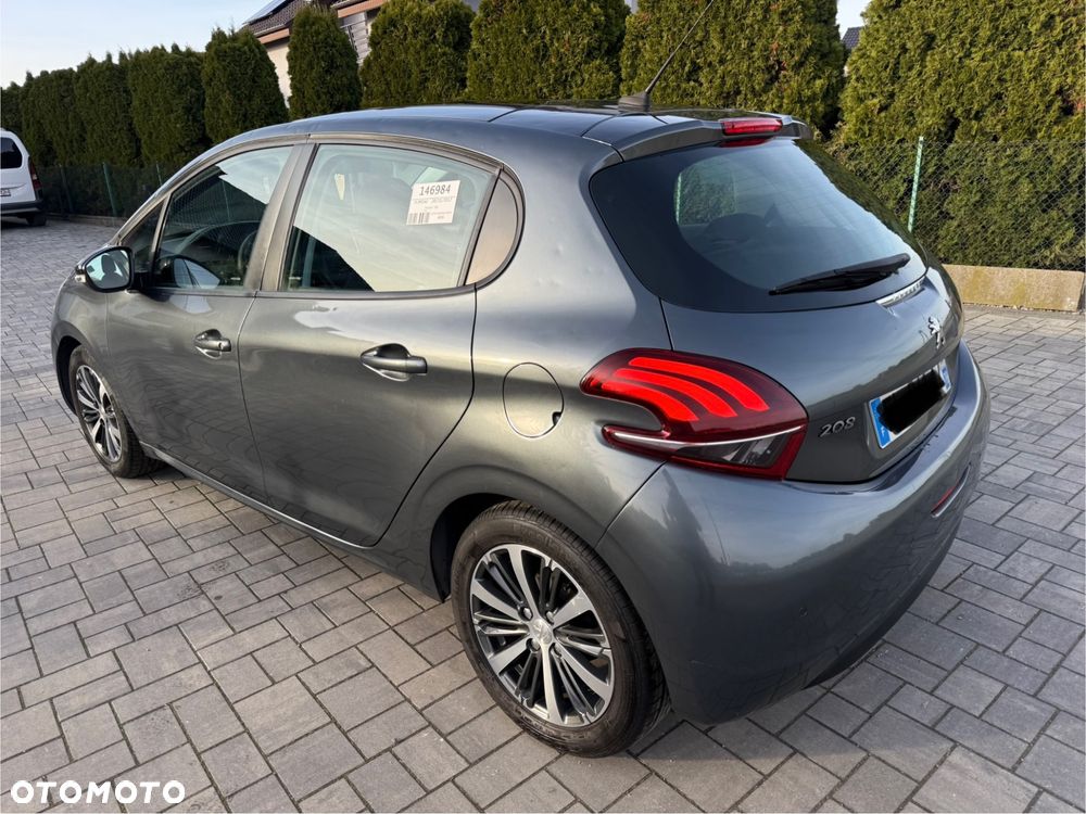 Peugeot 208 PureTech 82 Allure - 4